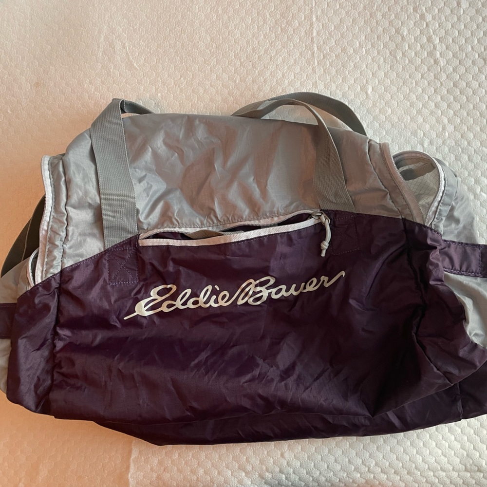 EDDIE BAUER DUFFLE